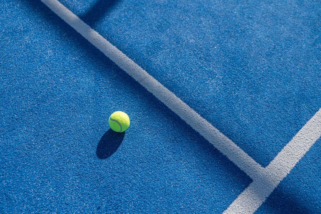 Le Coup Droit au Padel (La Derecha) : Le Guide Technique